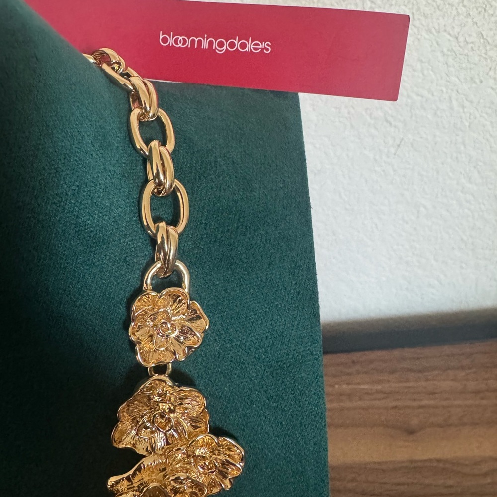 AQUA x Angelica Hicks Abstract Flower & Leaf Statement Necklace, 18"- Exclusive - Picture 9 of 9